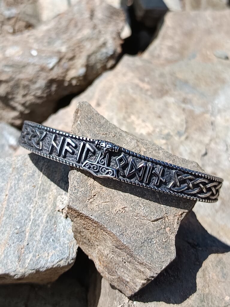 brazalete martillo de thor