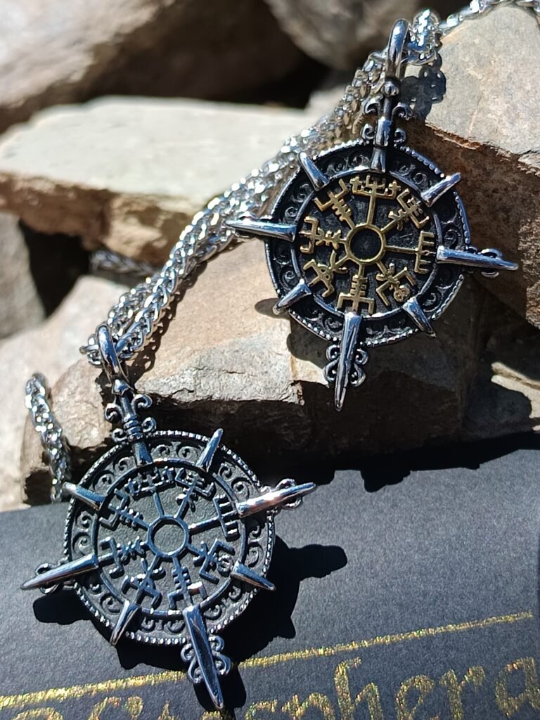colgante brujula vegvisir