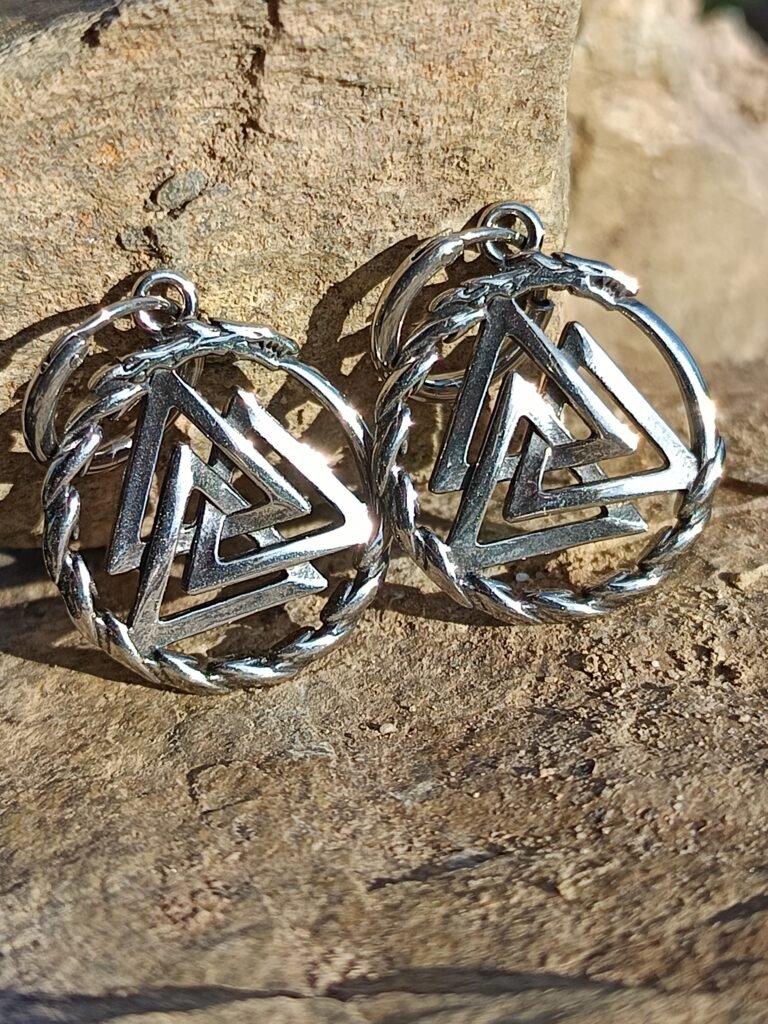 pendientes del valknut
