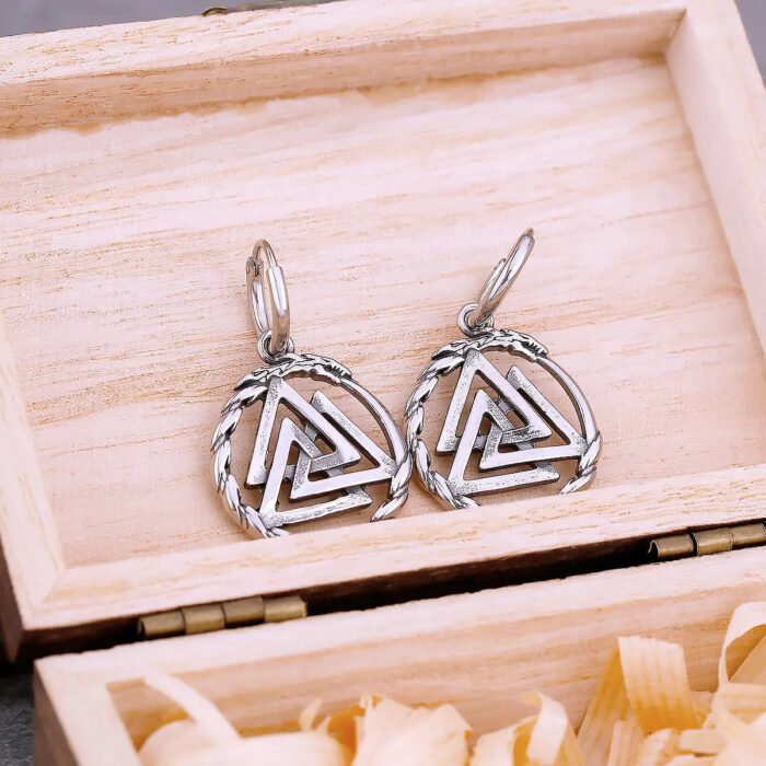 Pendientes del Valknut