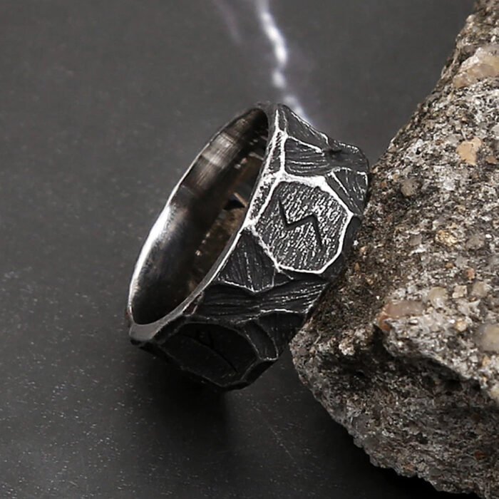 Anillo de Piedra Rúnico