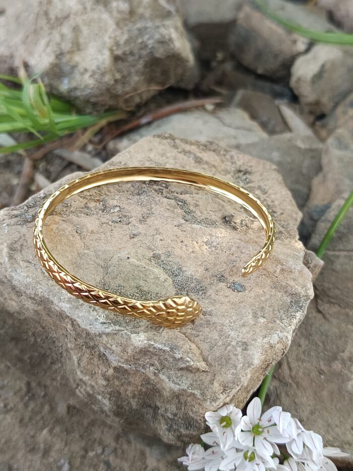 brazalete abierto dorado