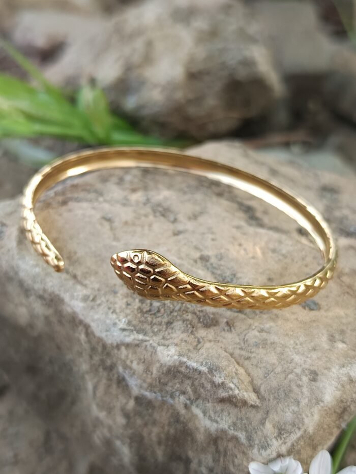 brazalete abierto dorado