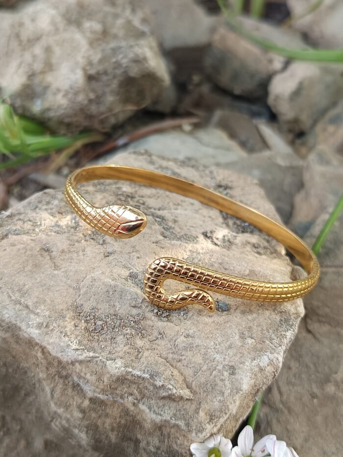 brazalete abierto dorado