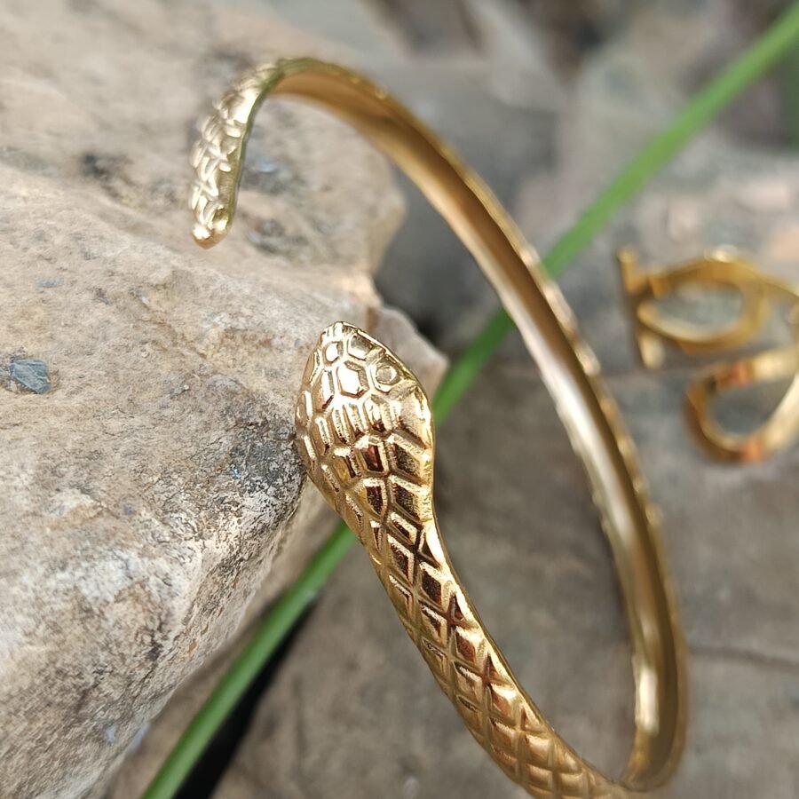 brazalete abierto dorado
