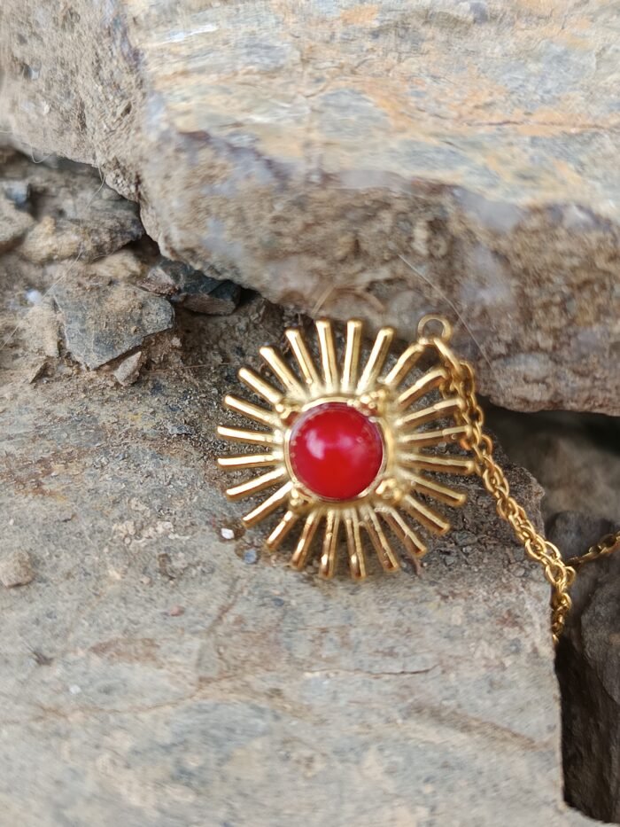 colgante piedra roja