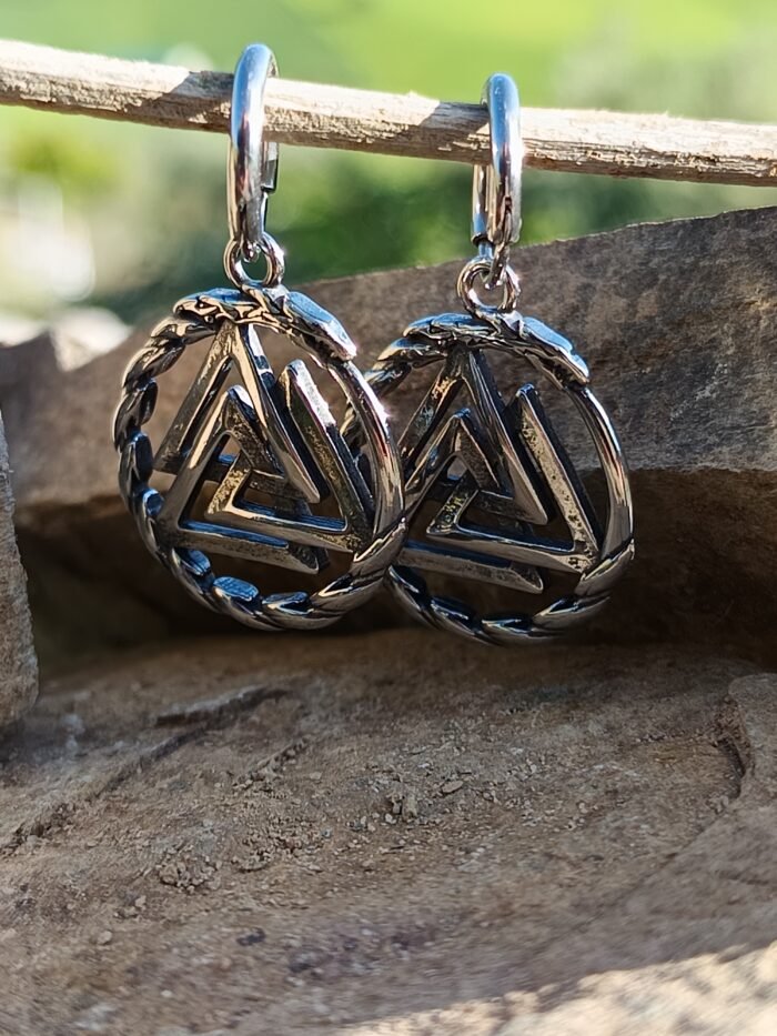 pendientes del valknut