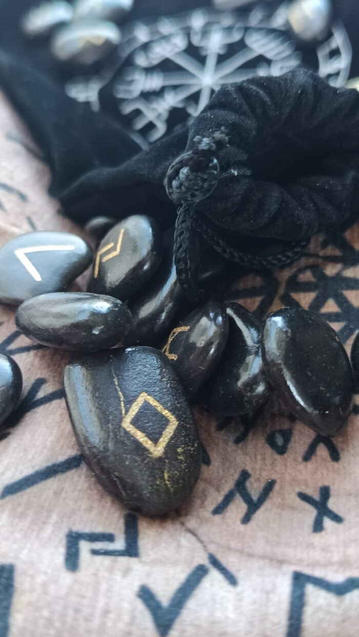 Runas Vikingas Negras
