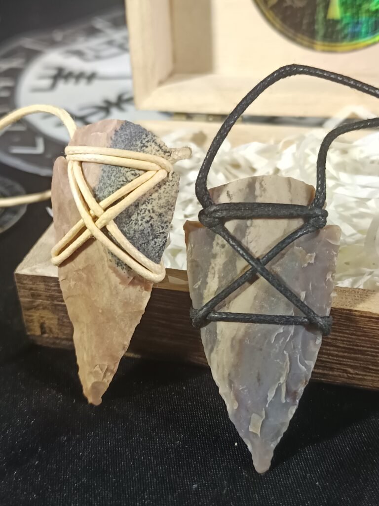 Colgante Punta de Flecha de Piedra Natural Mitosphera